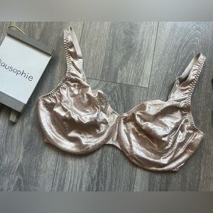 Vtg Olga Shiny Nude Satin Floral Underwire Unpadded Second Skin Bra 33545 38DD